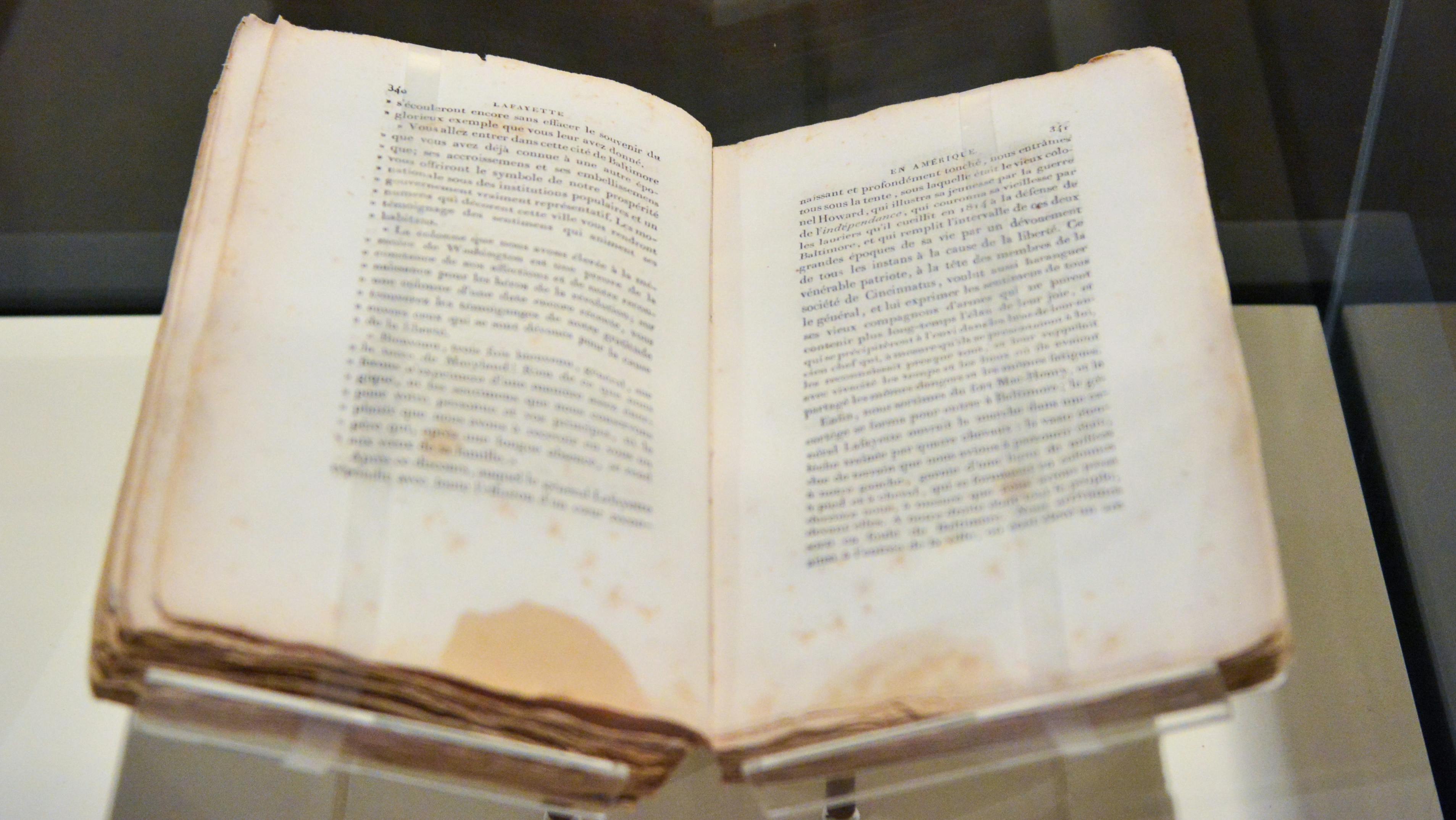 This book contains a record written in French of the Marquis de Lafayette's travels during his 1824-25 tour of the United States.