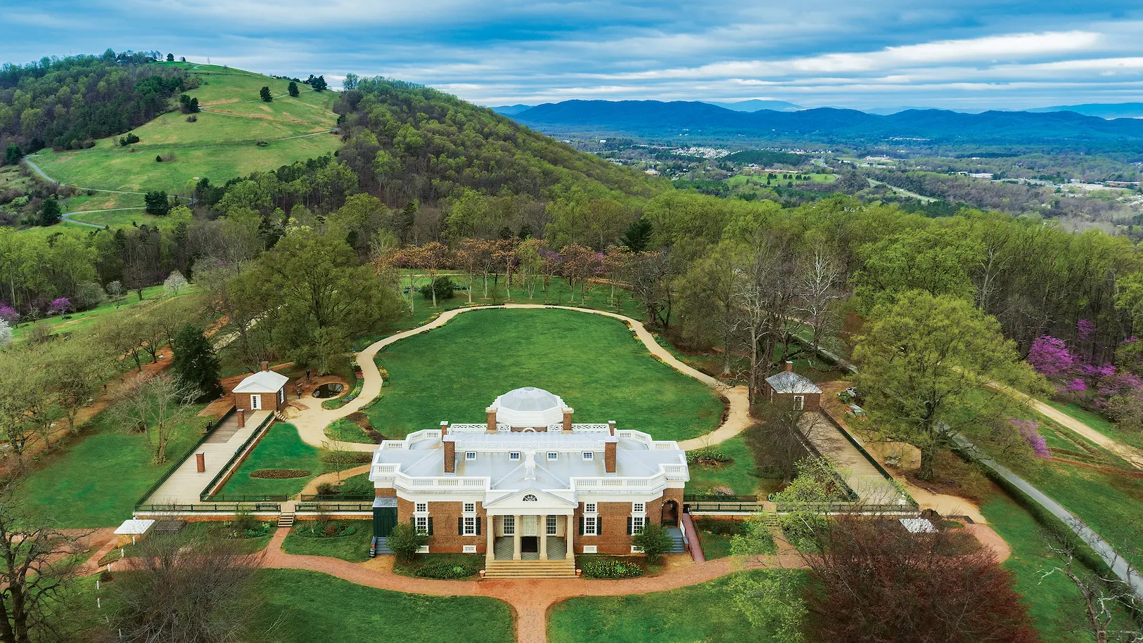 An aerial view of Jefferson's Monticello estate