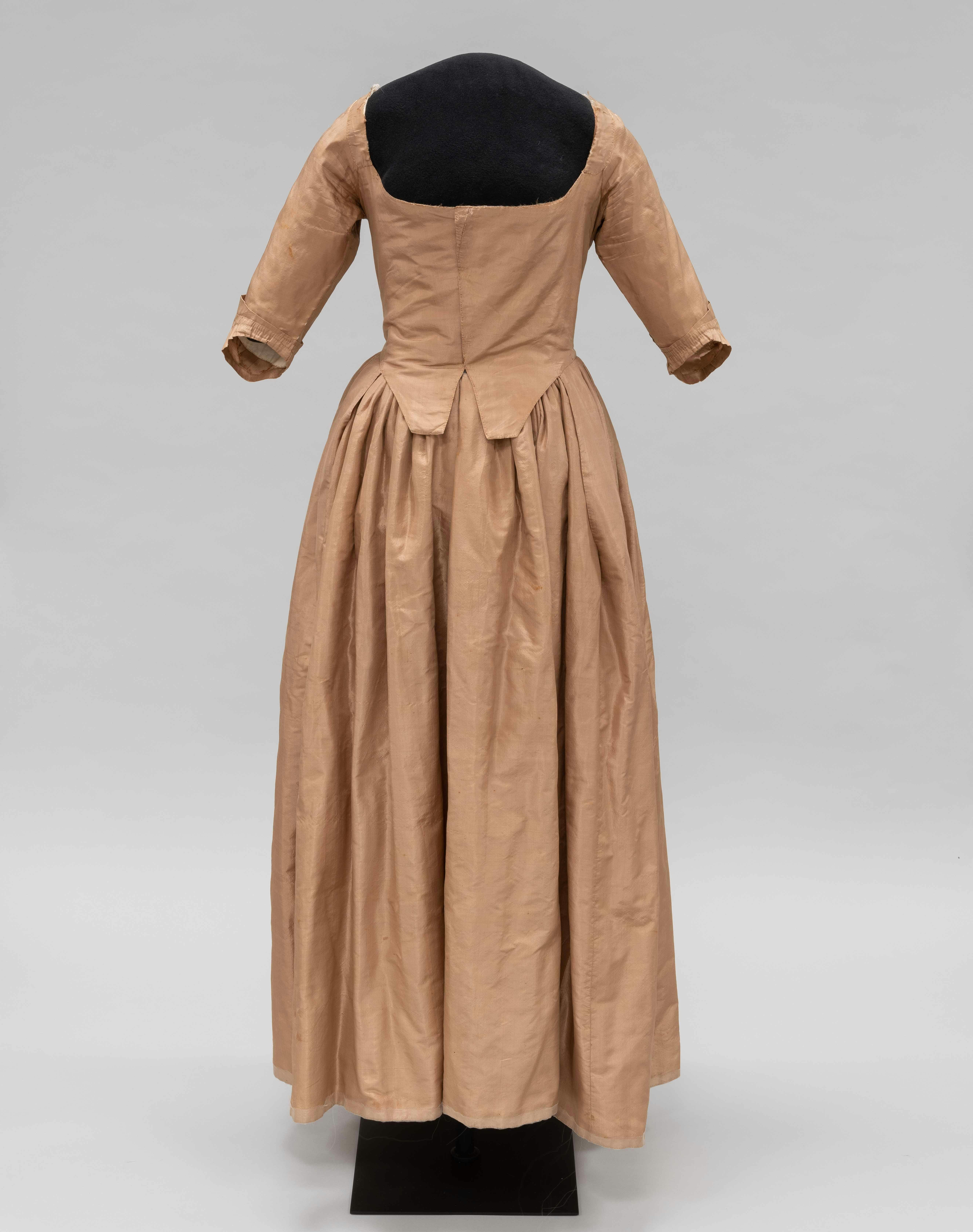 Photo of a round gown.
