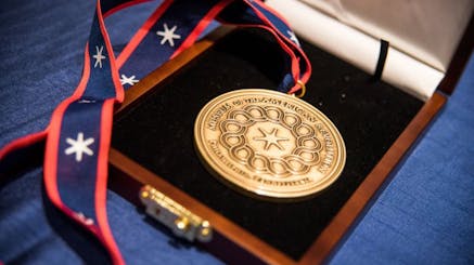 Image 101620 Spirit American Revolution Award Medal